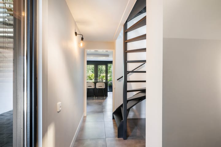 Tussenwoning te koop: Johannes Muldersstraat 55, Vlaardingen