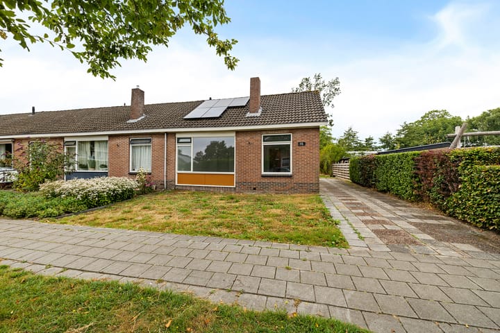 Hoekwoning te koop: Ds. van Velzenstrjitte 15, Drogeham
