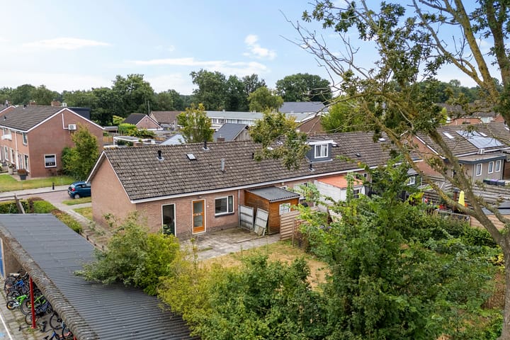 Hoekwoning te koop: Ds. van Velzenstrjitte 15, Drogeham