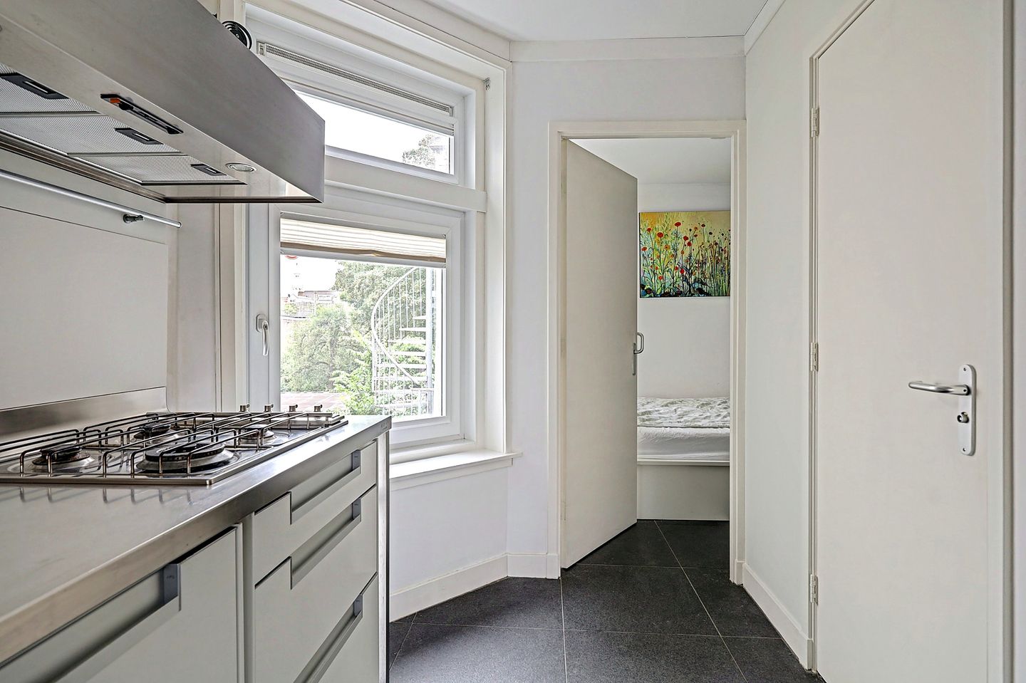 Photo 14 of Foeliestraat 10-2