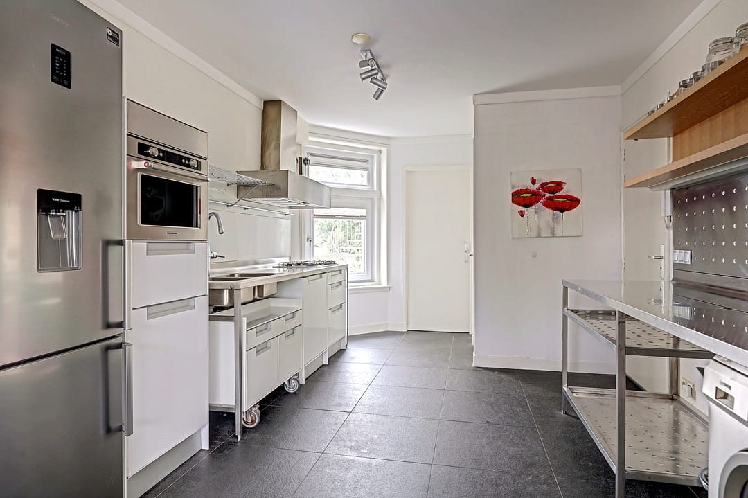 Photo 11 of Foeliestraat 10-2