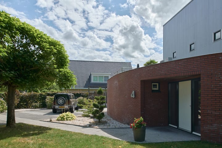 Vrijstaande woning te koop: Carolinalaan 4, Oranjewoud