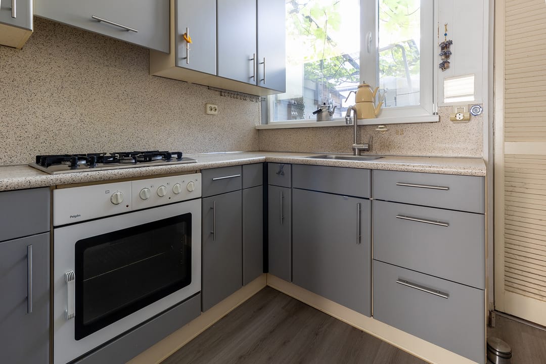 Photo 8 of Frederik van Dorpstraat 11