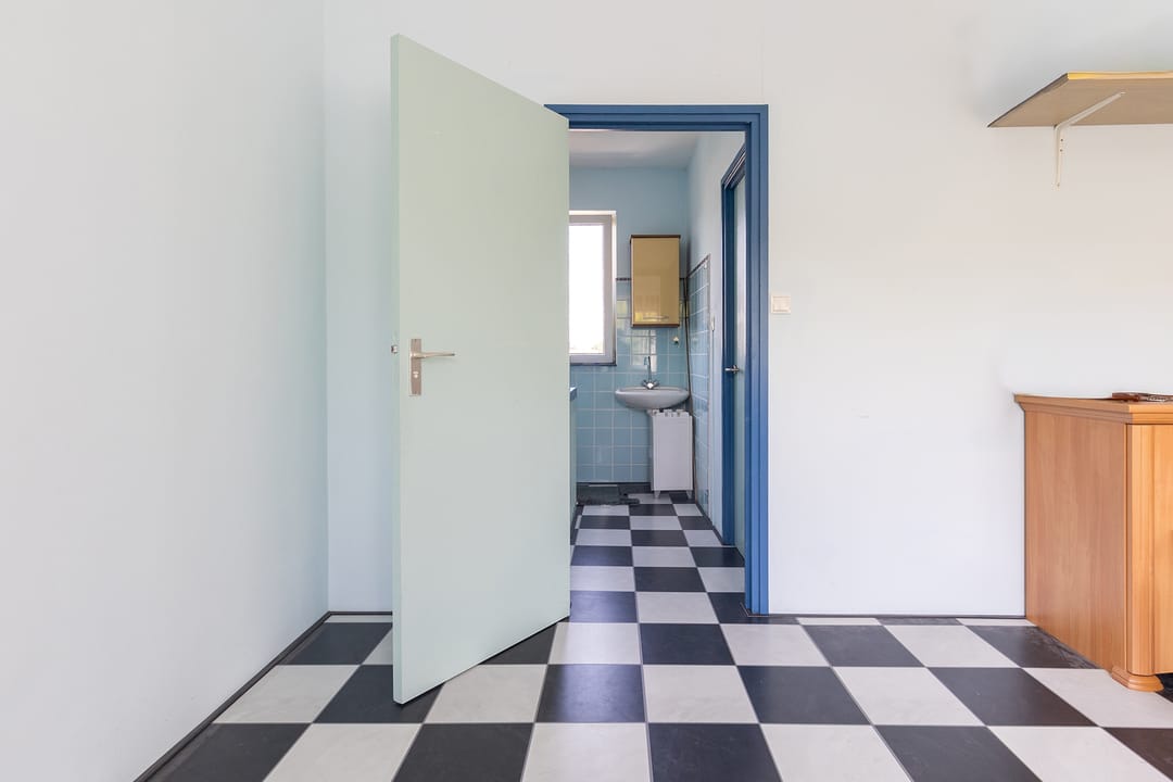 Photo 37 of Frederik van Dorpstraat 11