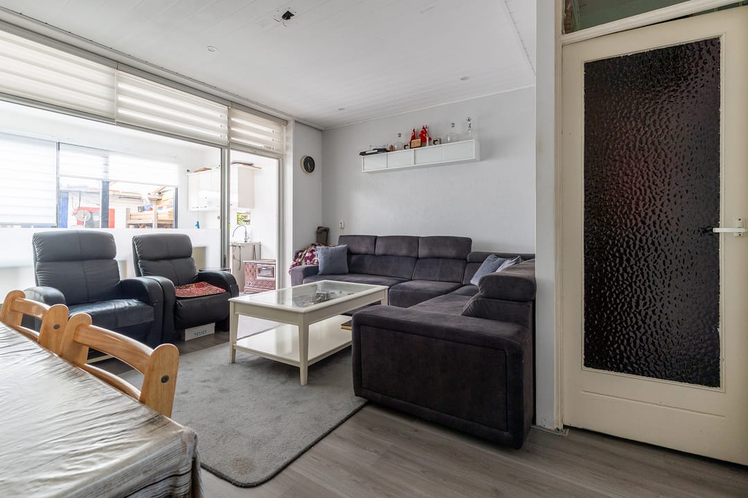 Photo 2 of Frederik van Dorpstraat 11