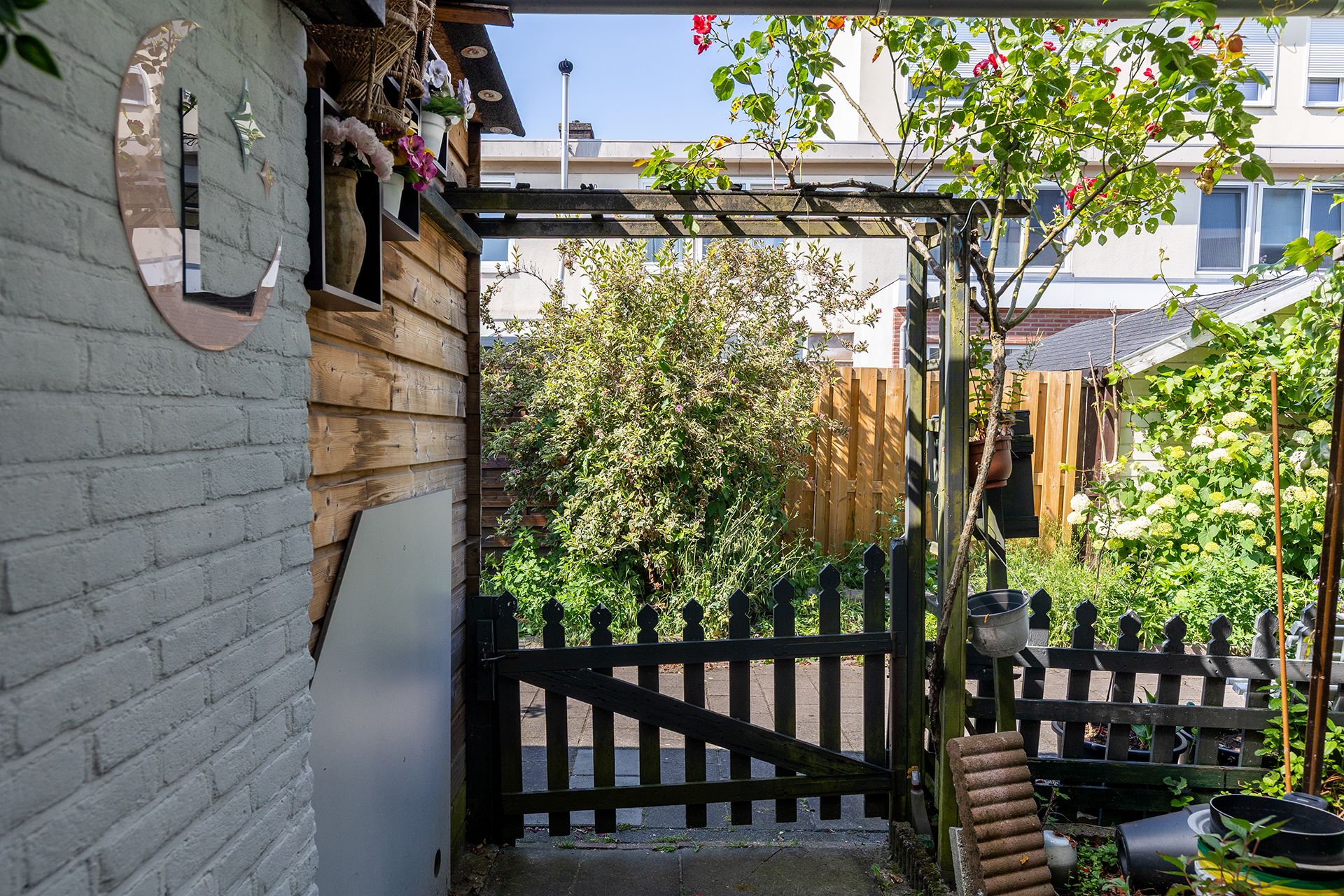 Photo 48 of Frederik van Dorpstraat 11