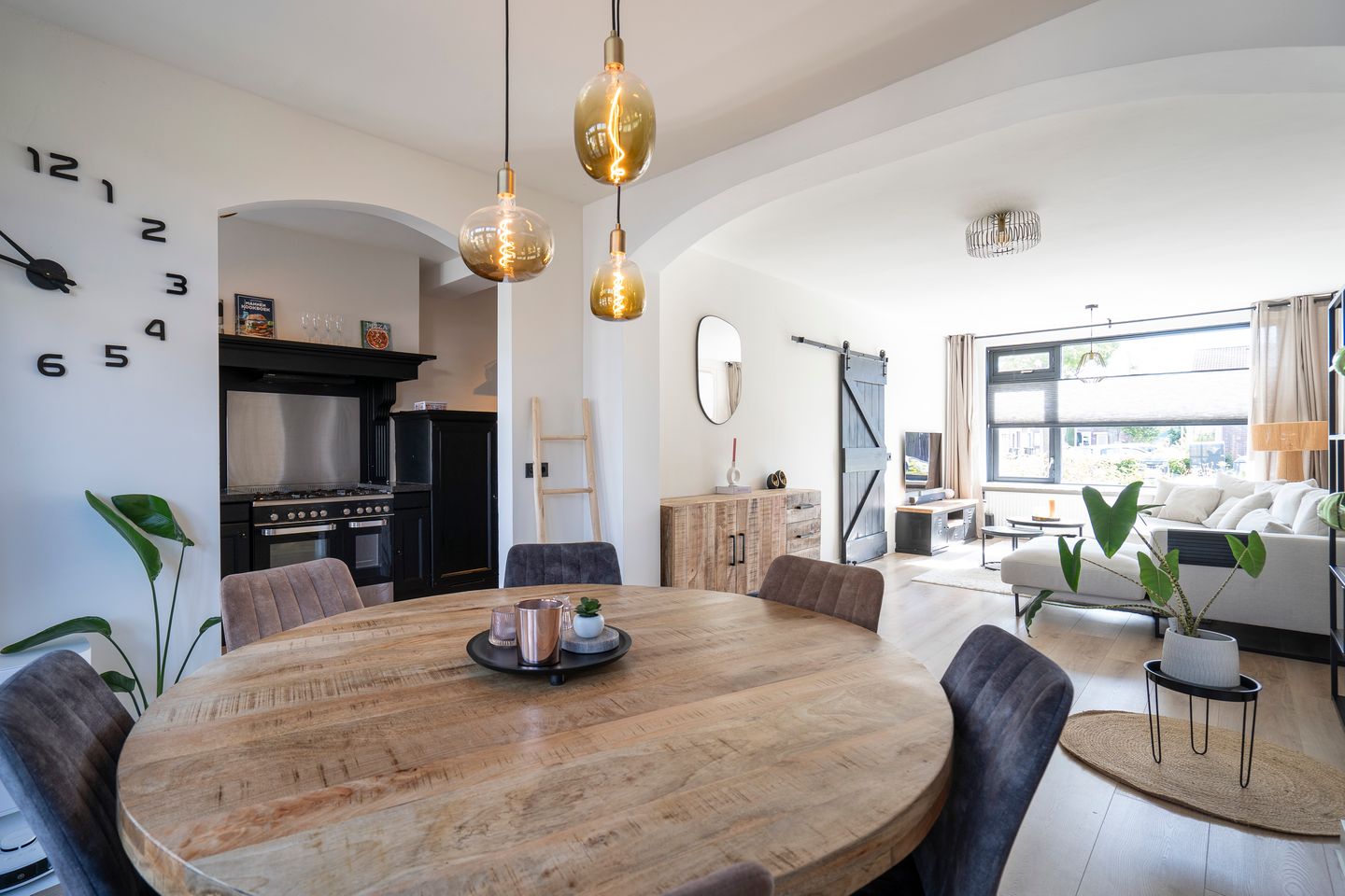 Photo 4 of Don Antoniostraat 39