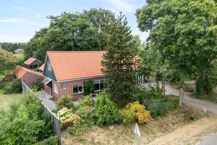 Vrijstaande woning te koop: Dwarsweg 3, Bruchterveld