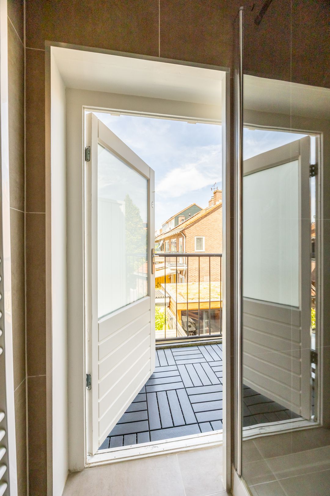 Photo 22 of De Genestetstraat 47