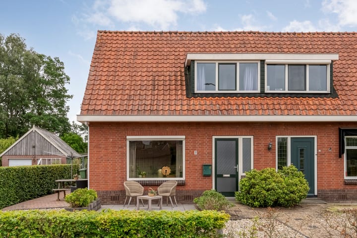 Photo 2 of Parallelweg 12