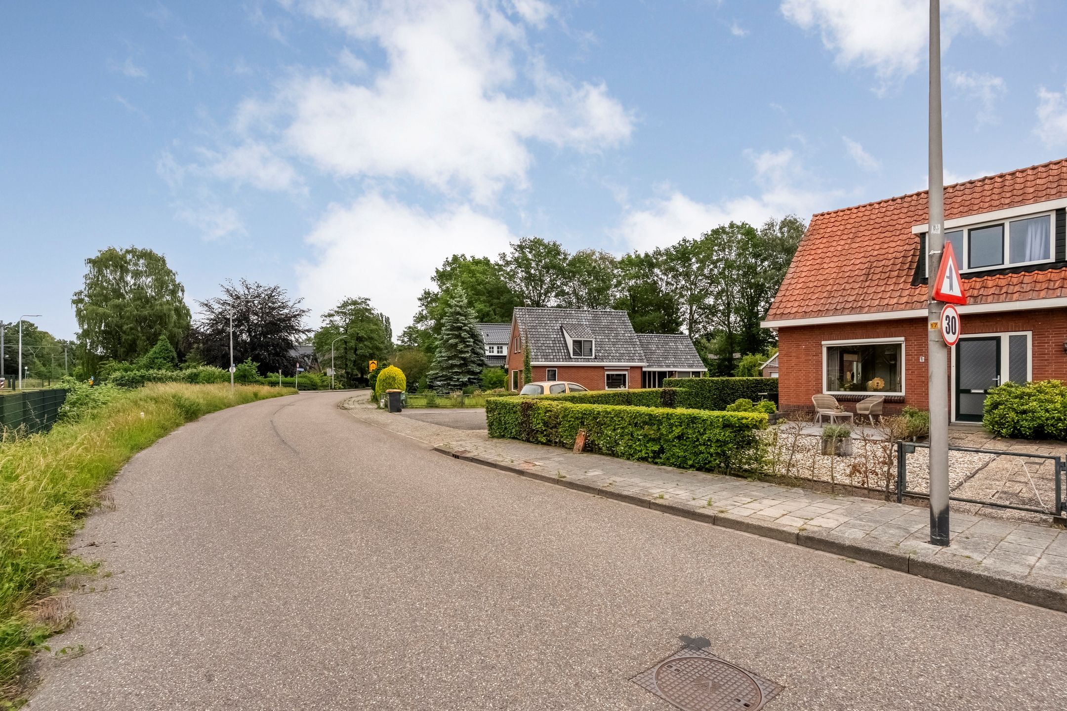 Photo 36 of Parallelweg 12
