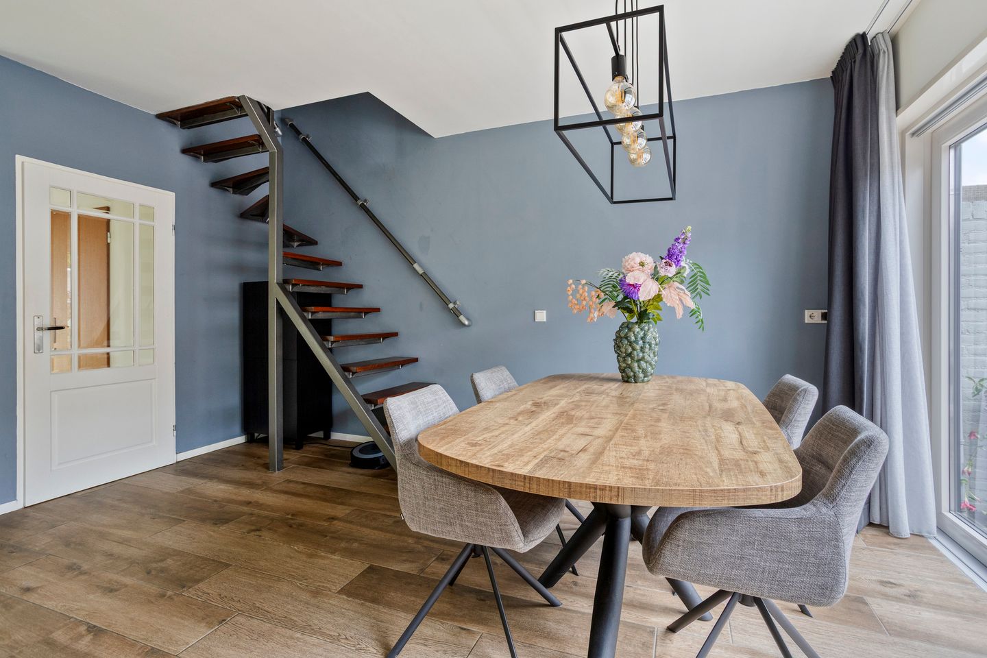 Photo 14 of Beatrixstraat 15