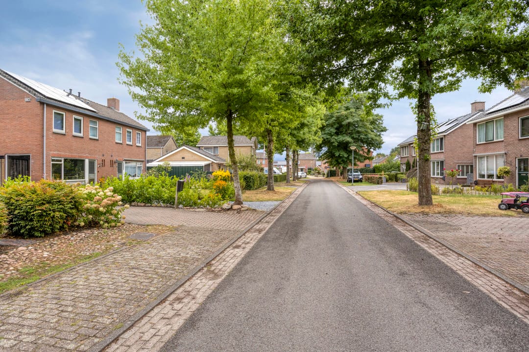 Photo 7 of Beatrixstraat 15