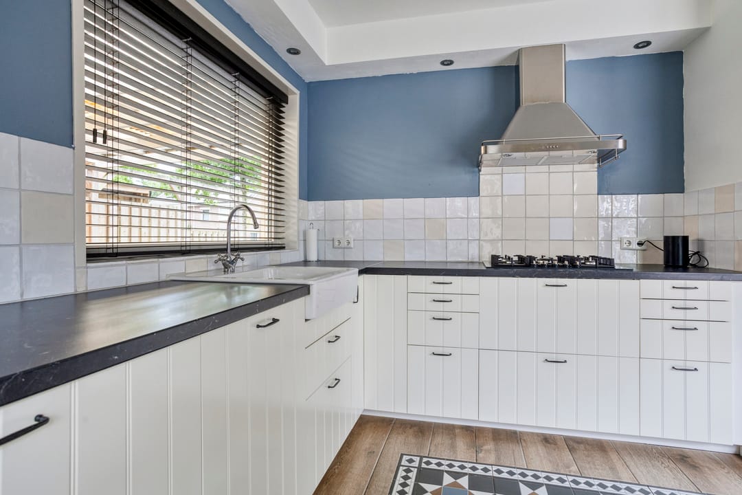 Photo 16 of Beatrixstraat 15