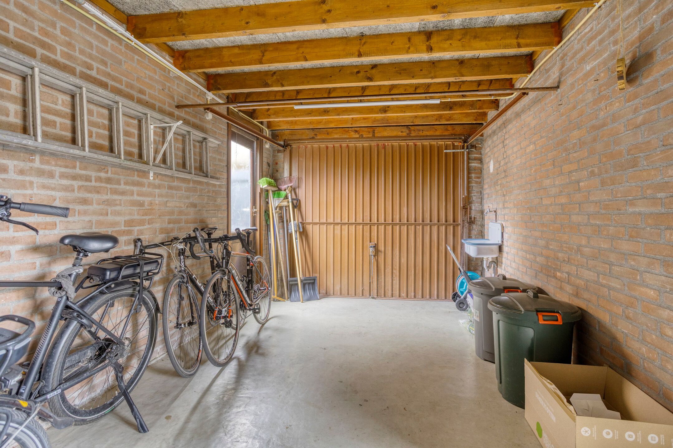 Photo 18 of Beatrixstraat 15