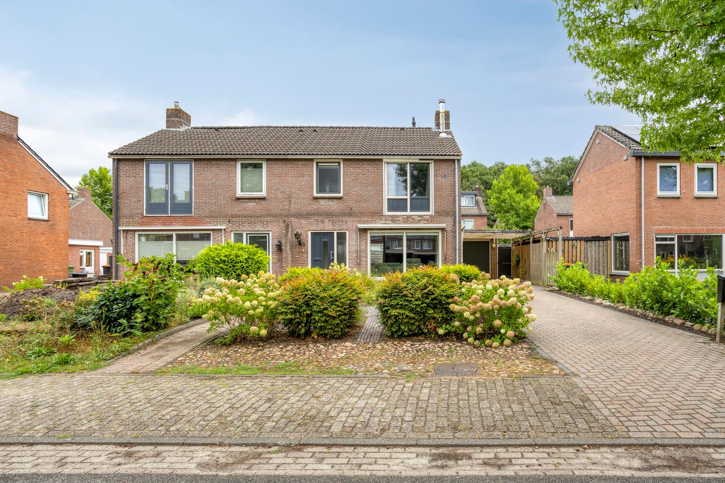 Photo 5 of Beatrixstraat 15