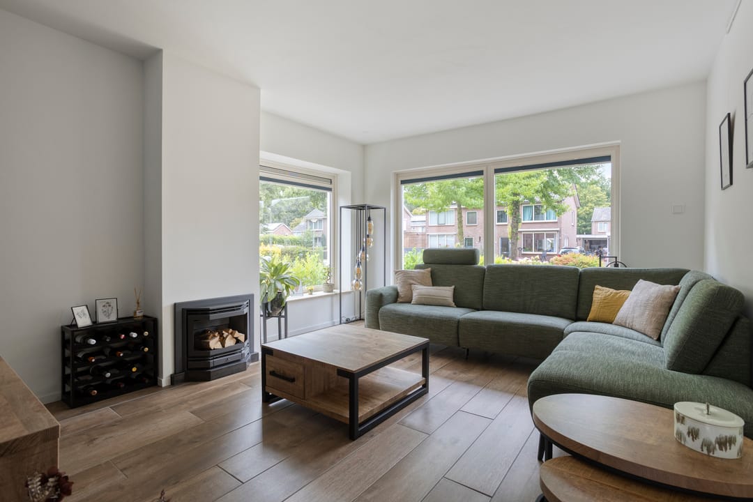 Photo 11 of Beatrixstraat 15