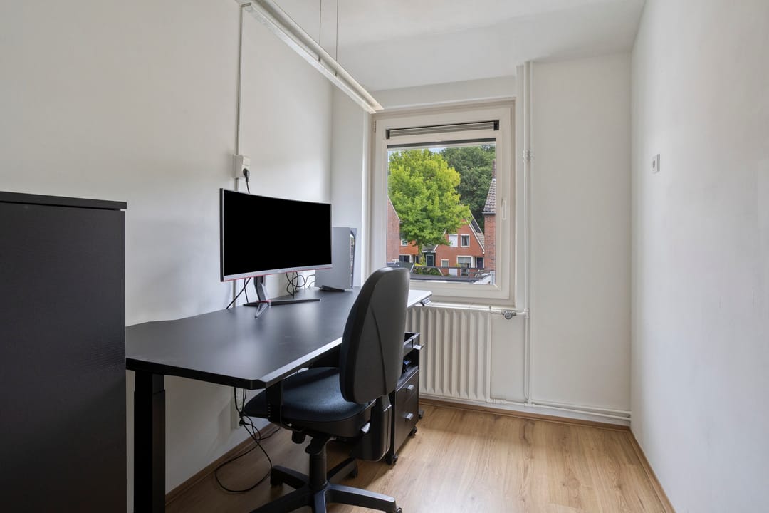 Photo 26 of Beatrixstraat 15