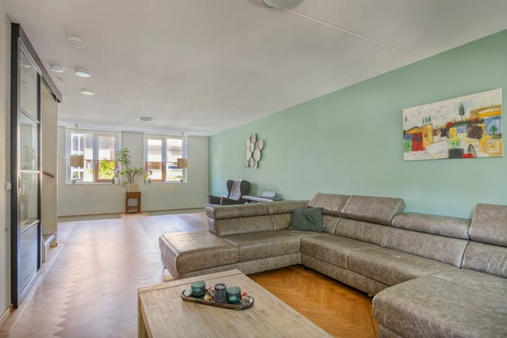 Tussenwoning te koop: De Beeringen 3, Bemmel