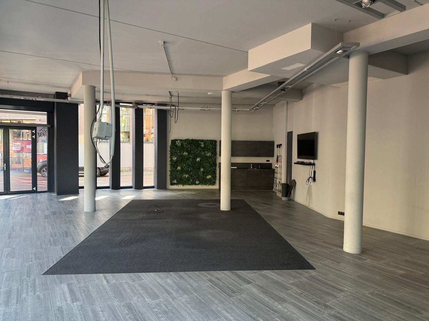Bekijk foto 3 van Nieuwe Ebbingestraat 104