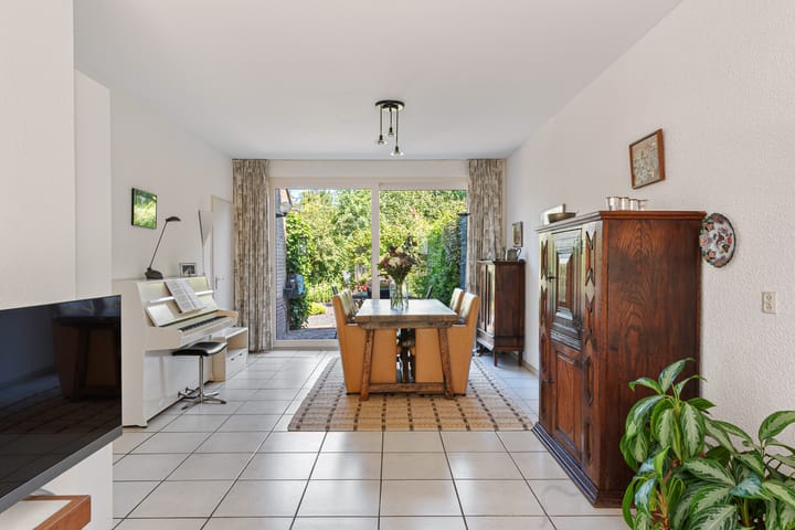 Tussenwoning te koop: Obriglaan 2, Heiloo