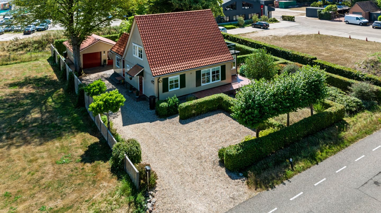 Foto 1 van Voorsterweg 32