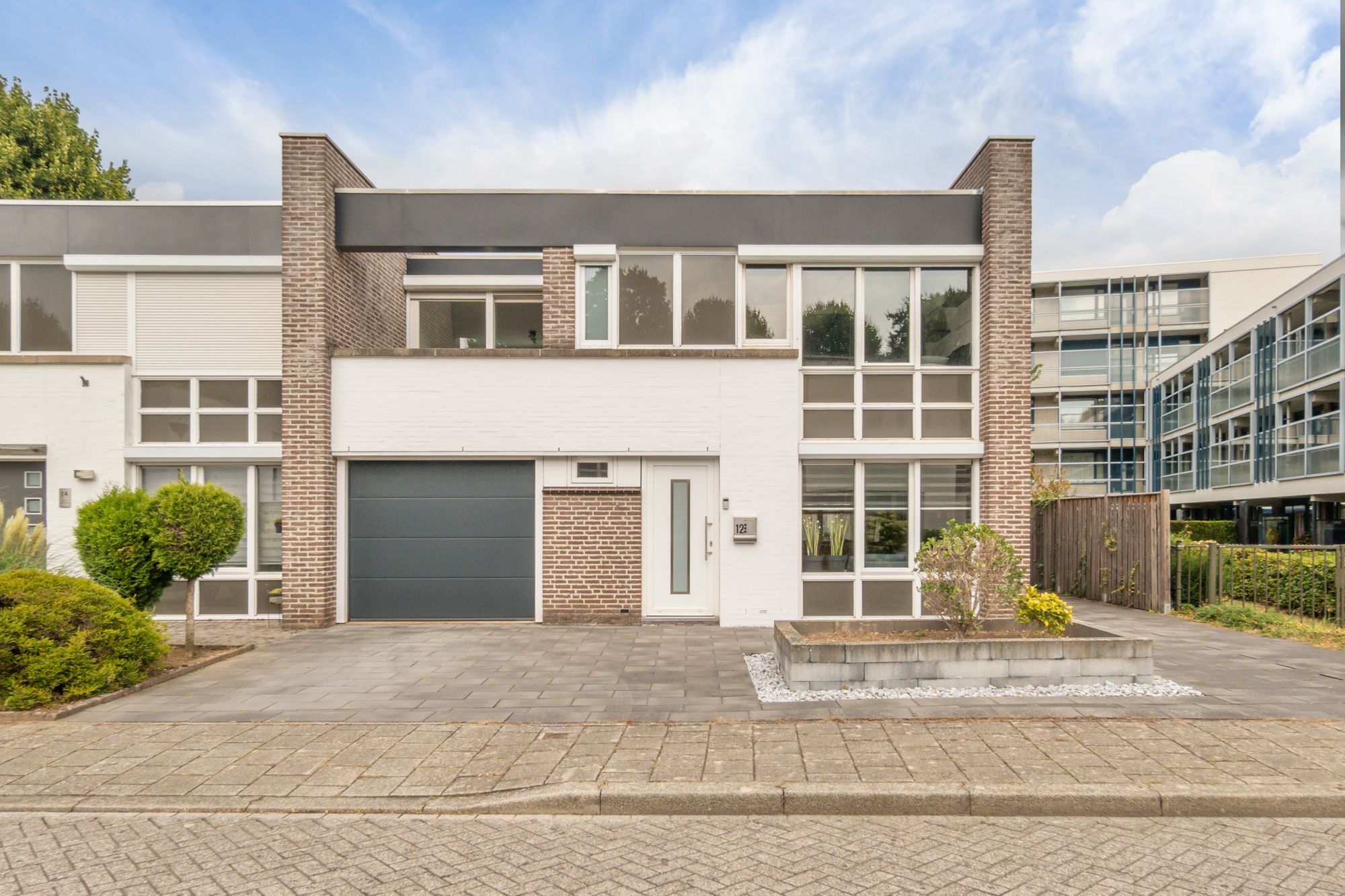 Röntgenstraat 12 