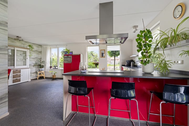 Vrijstaande woning te koop: Tsjemlân 18, Gauw
