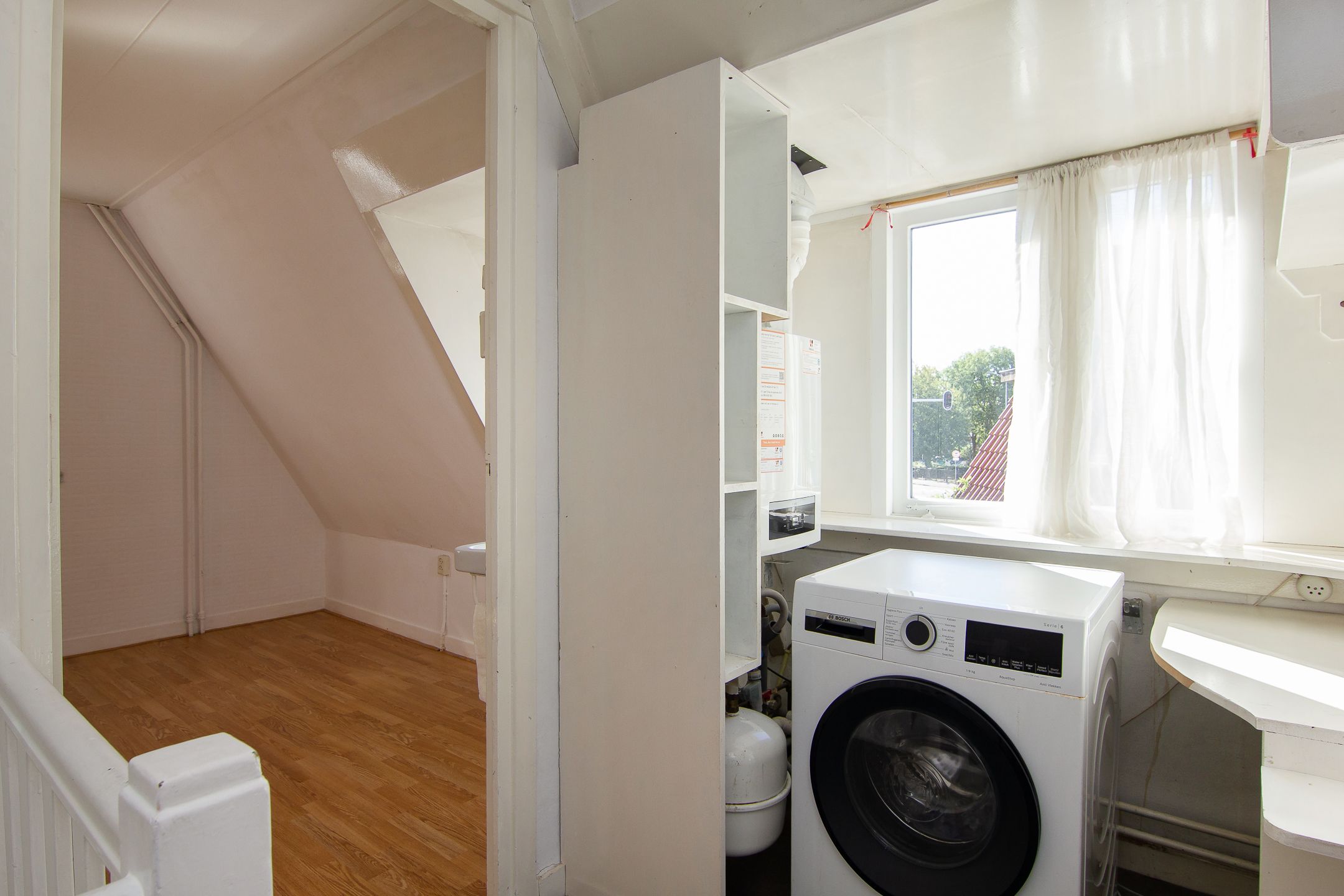 Photo 18 of Van Oosten de Bruijnstraat 222
