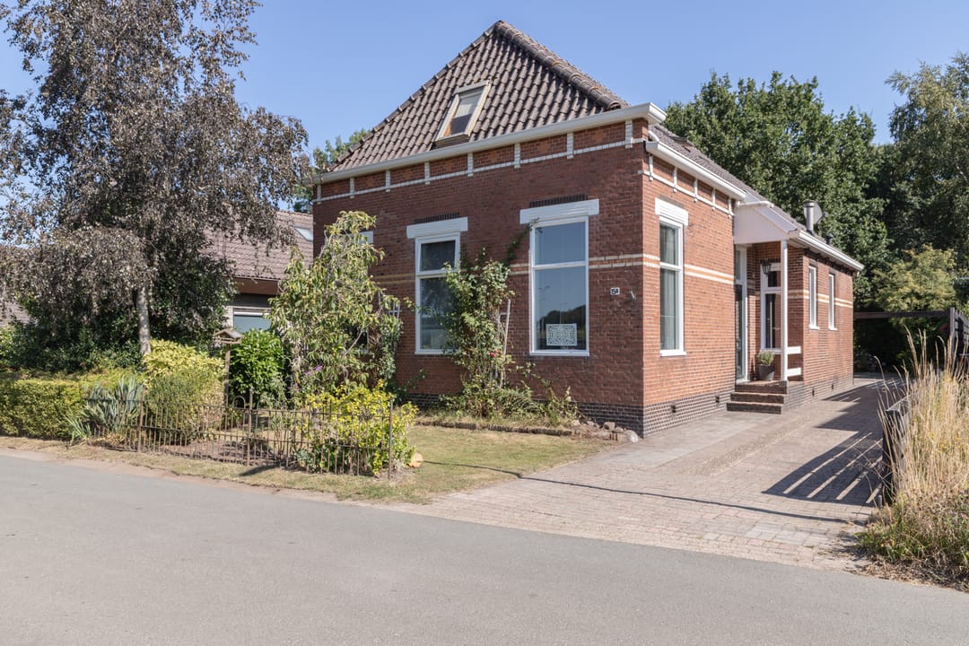 Foto 1 van Oostereinde 15-A