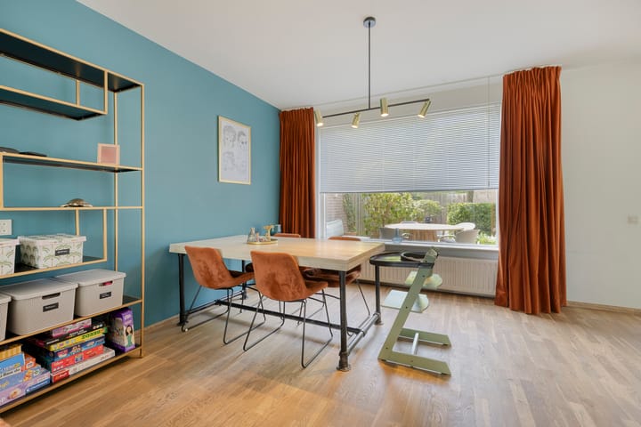 Tussenwoning te koop: Monarchstraat 49, Eindhoven