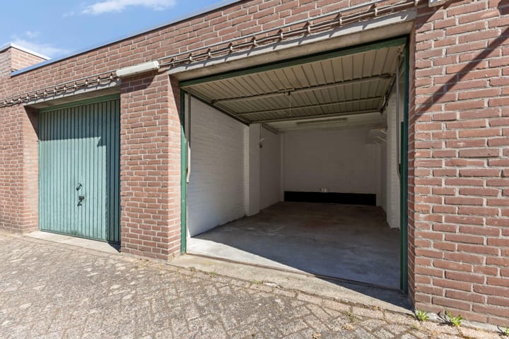 Foto 3 van Schandelerboord 9-D