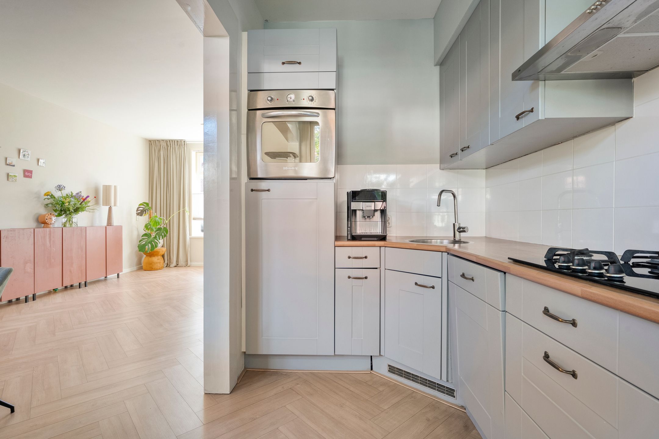 Photo 12 of Van Galenstraat 52