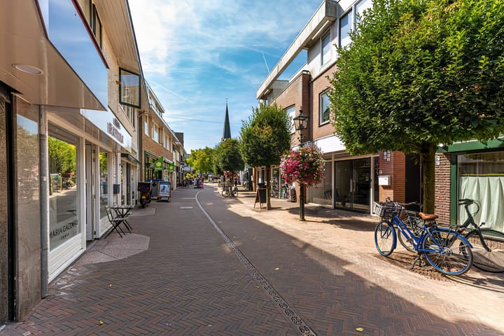 Photo 4 of Burgemeester Penstraat 2-C