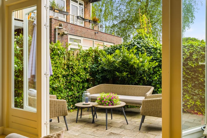 Photo 4 of Van Bossestraat 80-H