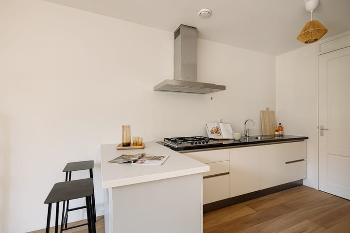Photo 5 of Bernissestraat 14-A
