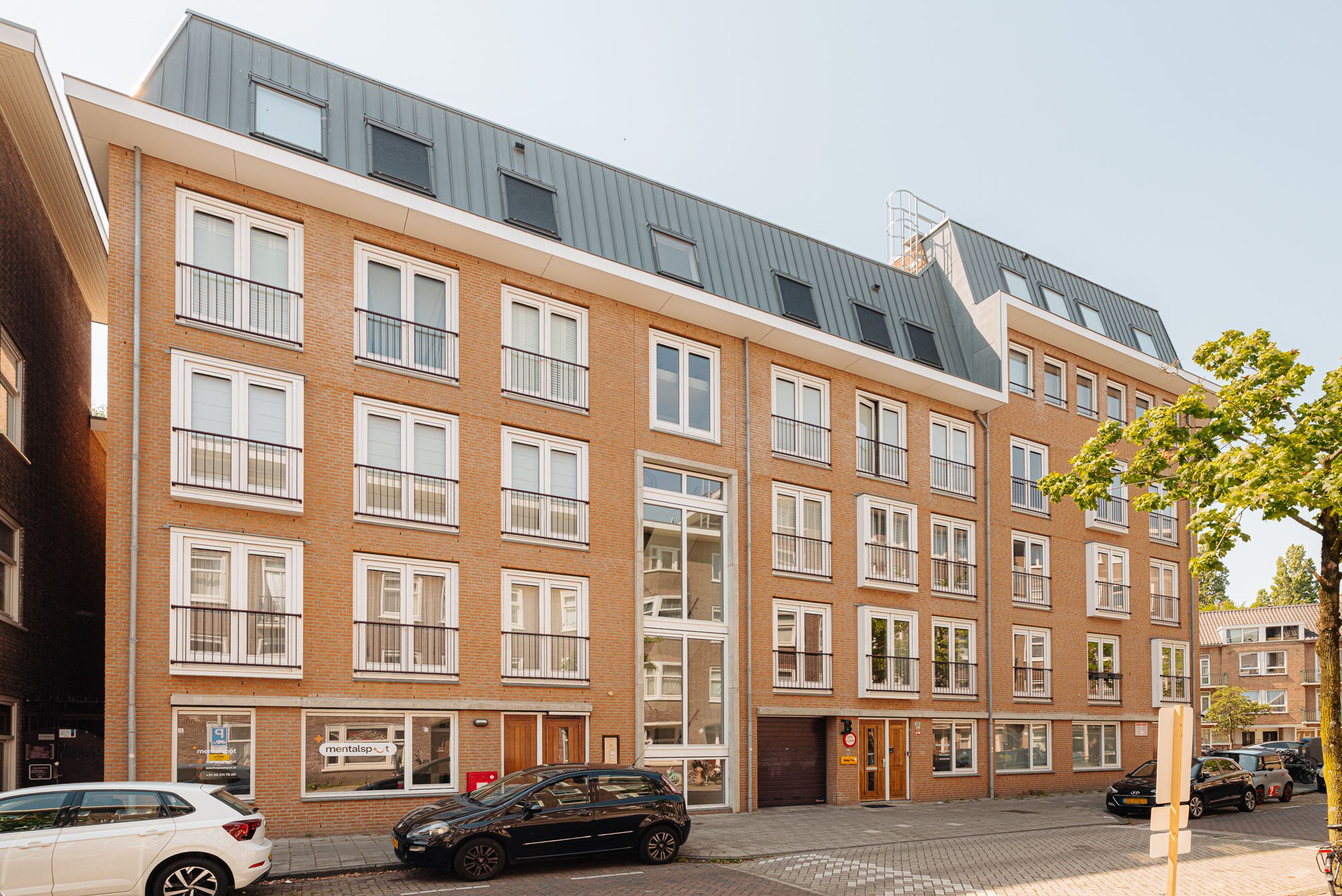 Photo 6 of Bernissestraat 14-A