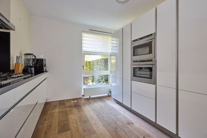 Photo 3 of Overbeek 70