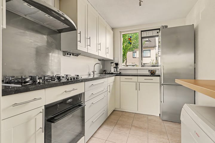 Hoekwoning te koop: Van Doesburgstraat 34, Amersfoort