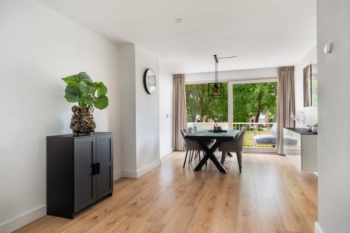 Appartement te koop: Piet Heinstraat 70, Maarssen