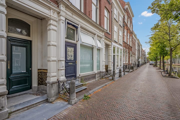 Appartement te koop: Koornmarkt 68E, Delft