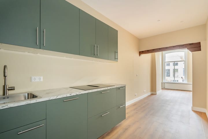 Appartement te koop: Koornmarkt 68E, Delft