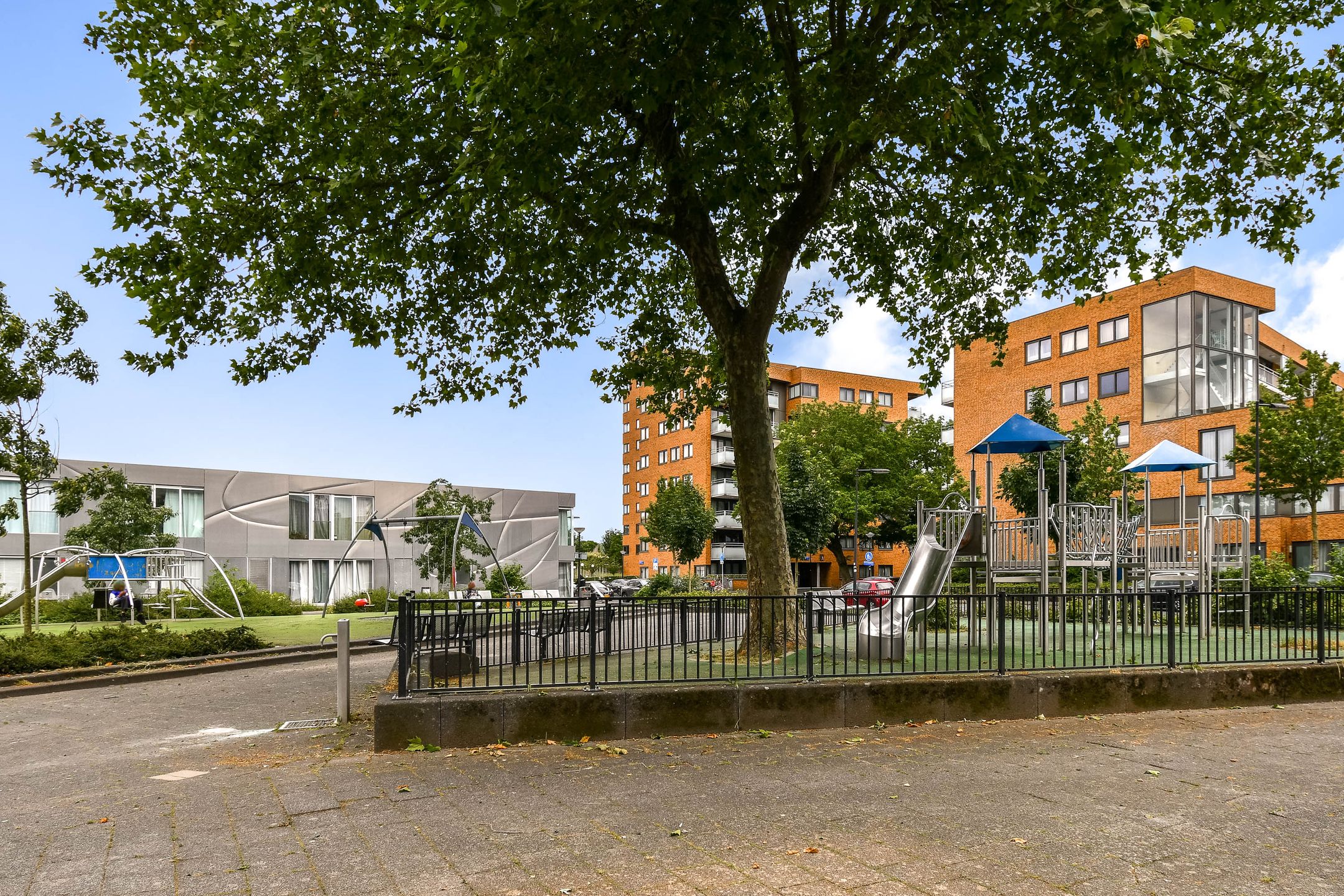 Photo 24 of Raoul Wallenbergstraat 97
