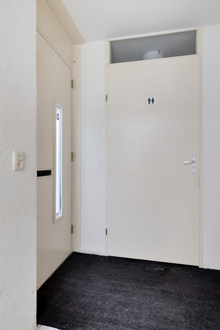 Twee-onder-één-kap te koop: Krachtveld 54, Almere