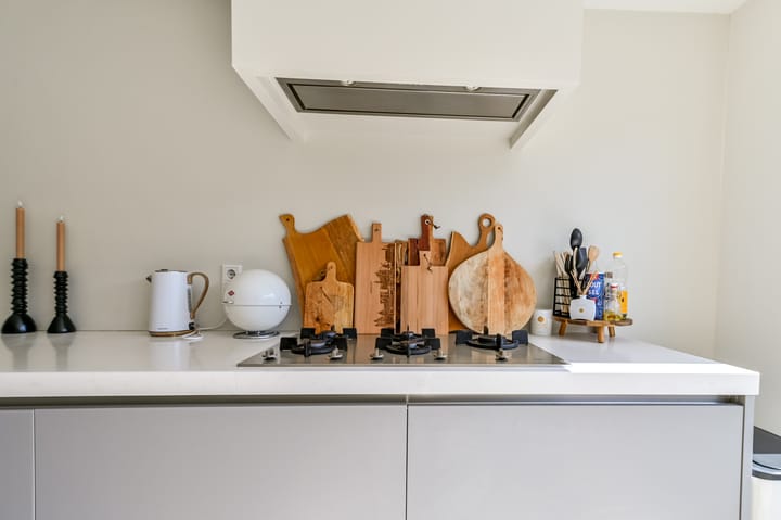 Tussenwoning te koop: Johanna Westerdijkstraat 28, Velserbroek