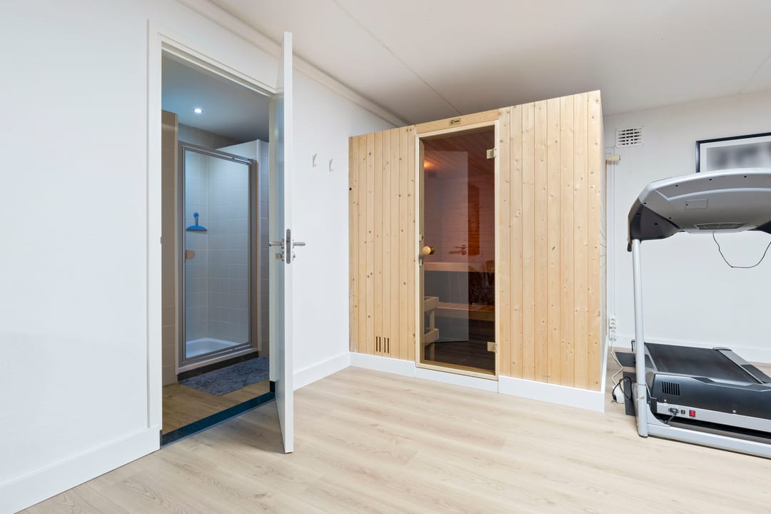 Photo 77 of Beukstraat 45