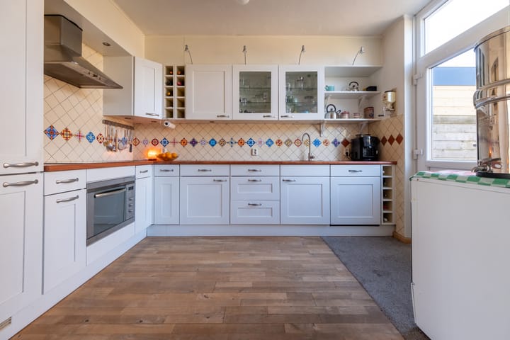 Tussenwoning te koop: de Hazelaar 4, Roden