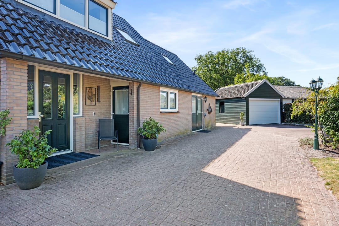 Photo 41 of Molenstraat 1