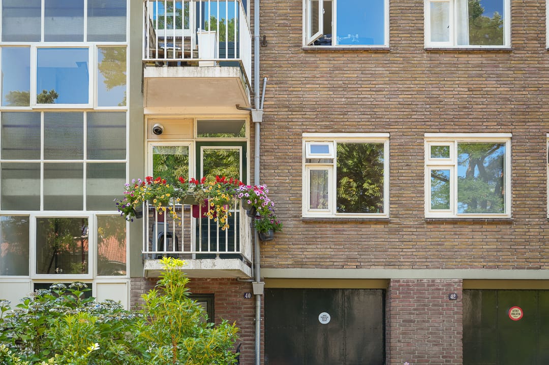 Photo 2 of Cort van der Lindenlaan 40-A