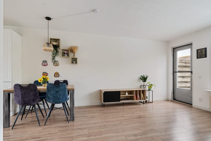 Tussenwoning te koop: Rimsky-Korssakovweg 109, Almere